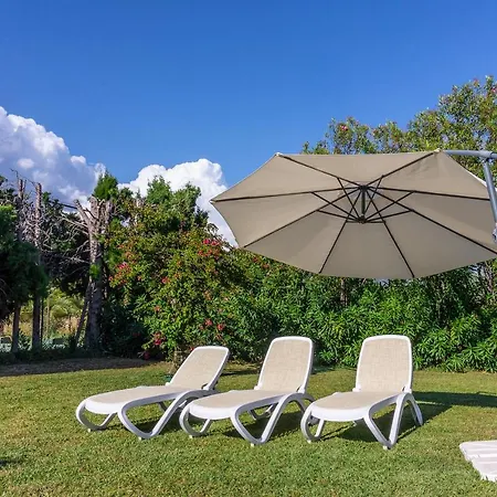 Private With Swimming Pool And Tennis Courts